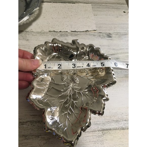 Set of seven silver plate, silver toned serving trays various sizes - Picture 7 of 10